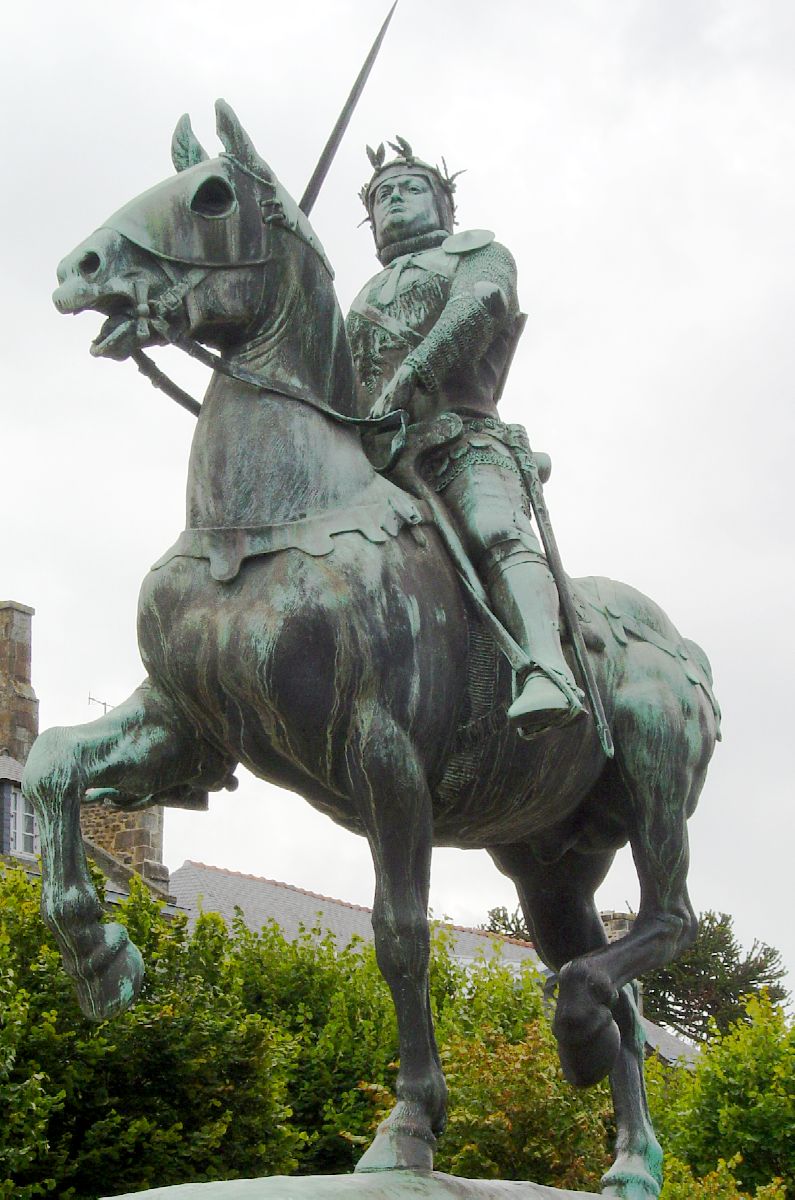 Autre célébrité chevaleresque : Bertrand du Gesclien, sur l’indispensable accessoire équestre © Wikipédia